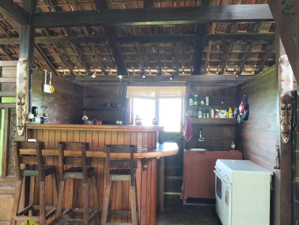 Lounge nebo bar v ubytování Di Kubu YR