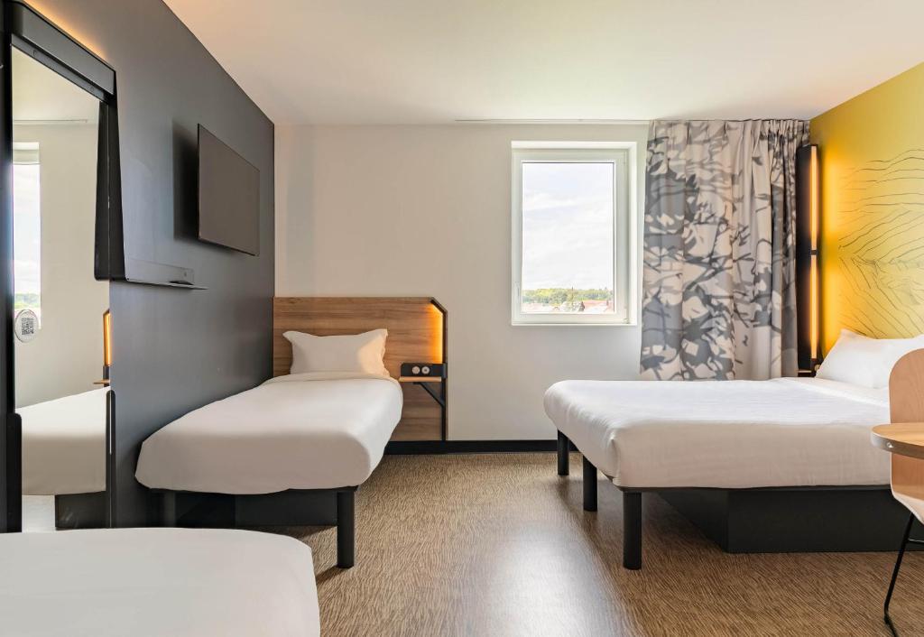 B&B HOTEL Mulhouse Bâle Aéroport photo