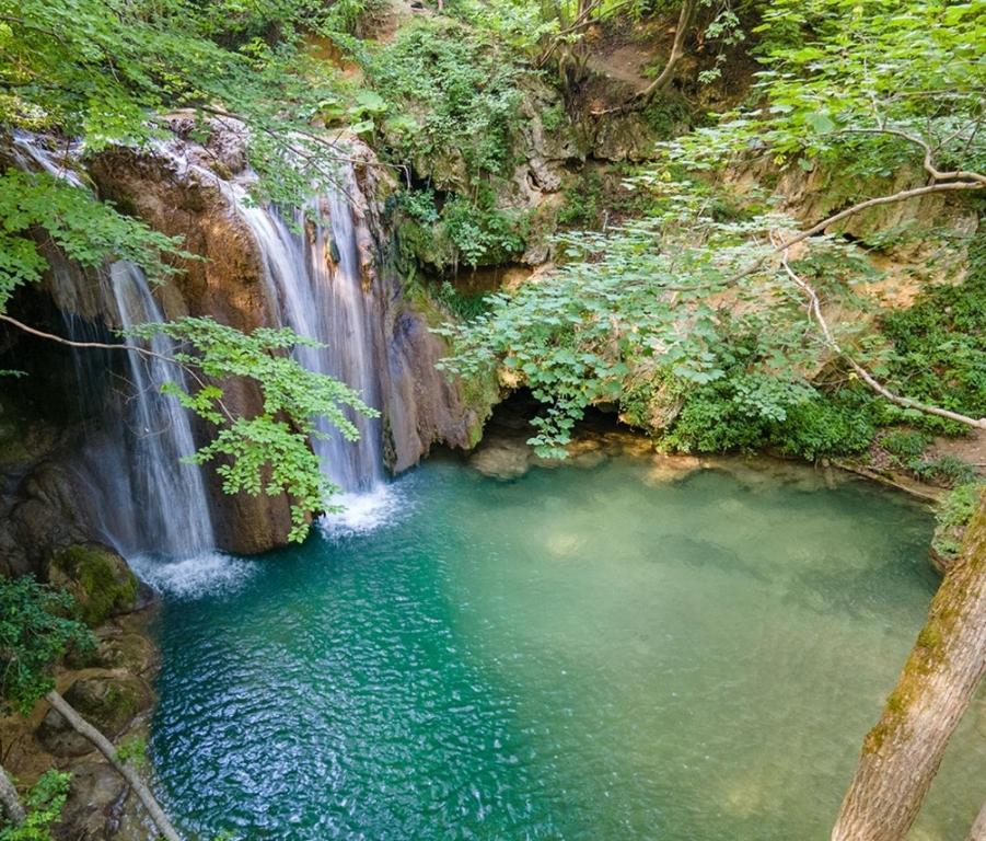 Paesaggio naturale nelle vicinanze del campeggio