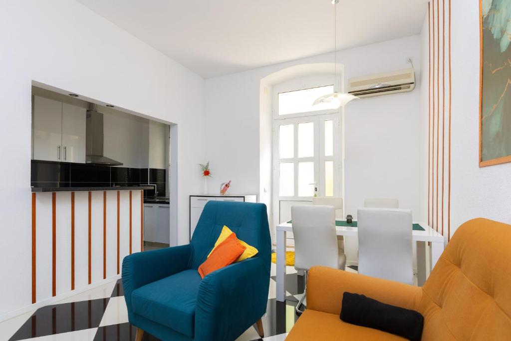 Guest House Cinema close to port - 3