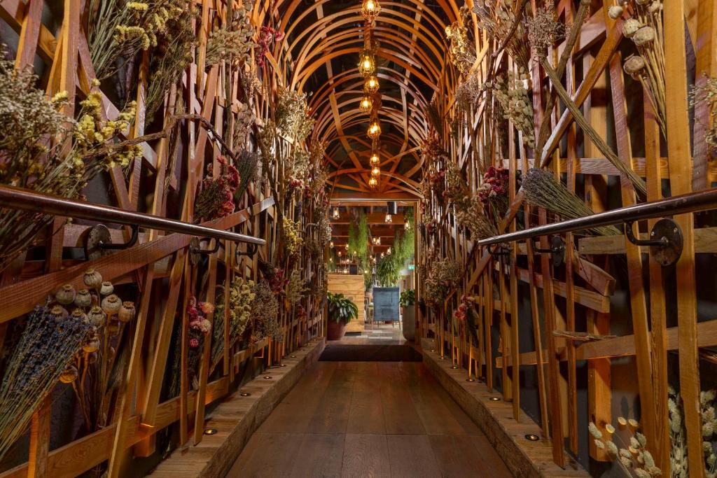 Treehouse Hotel London - Resim 17