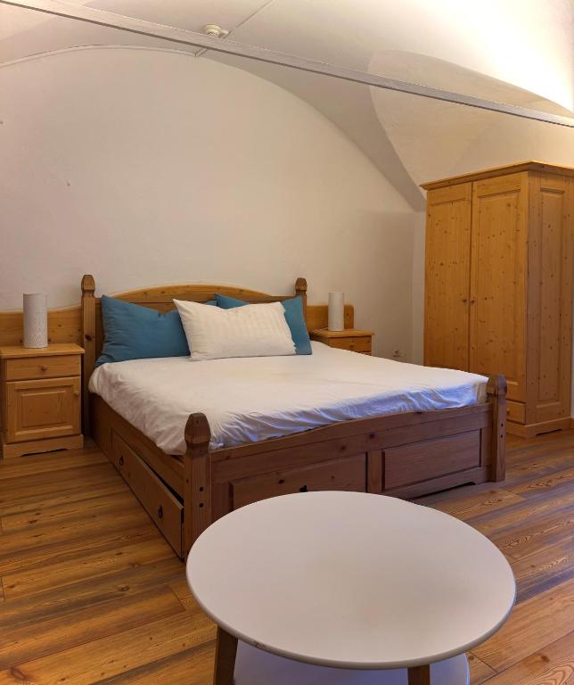 Postel nebo postele na pokoji v ubytování Hotel Corona