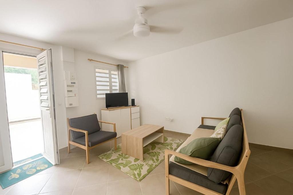 Billede fra billedgalleriet på Appartement cosy - extérieur et parking i La Trinité