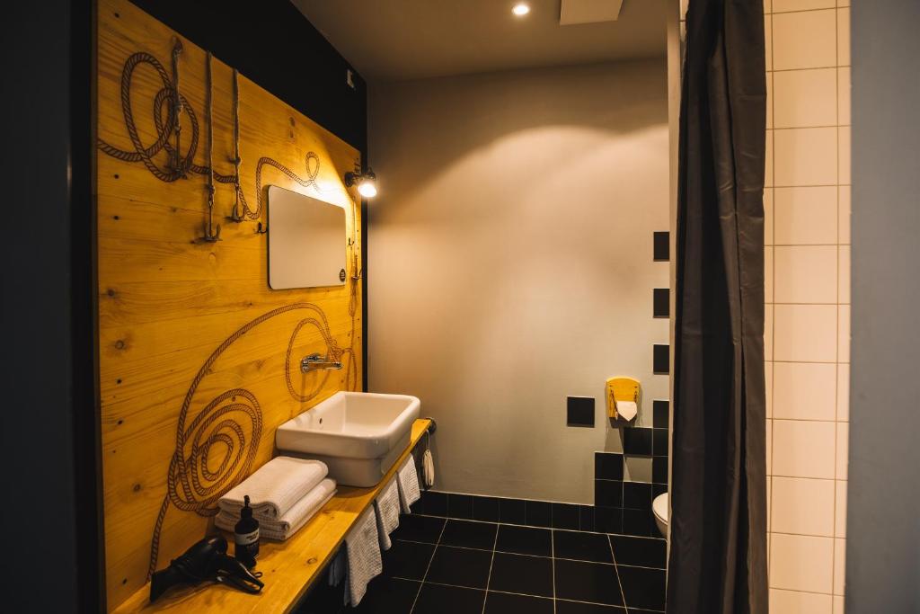 Superbude Hamburg St Pauli - Resim 19