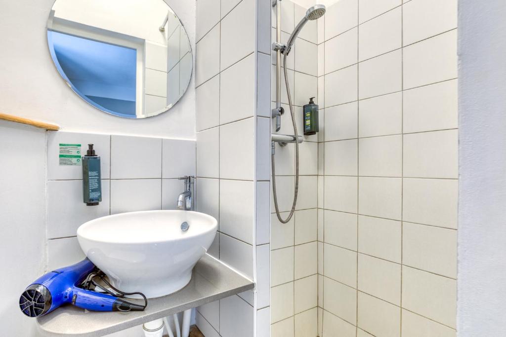 Hôtel Mistral Comédie Saint Roch - Resim 13