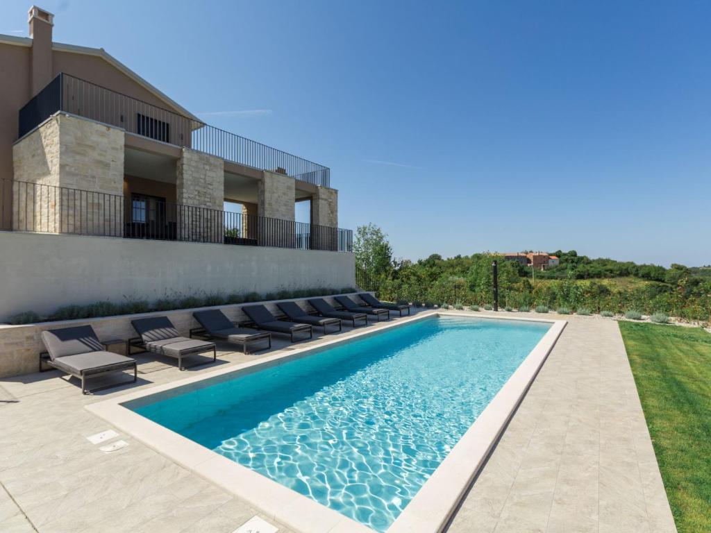 Πισίνα στο ή κοντά στο Villa Istriana by Interhome