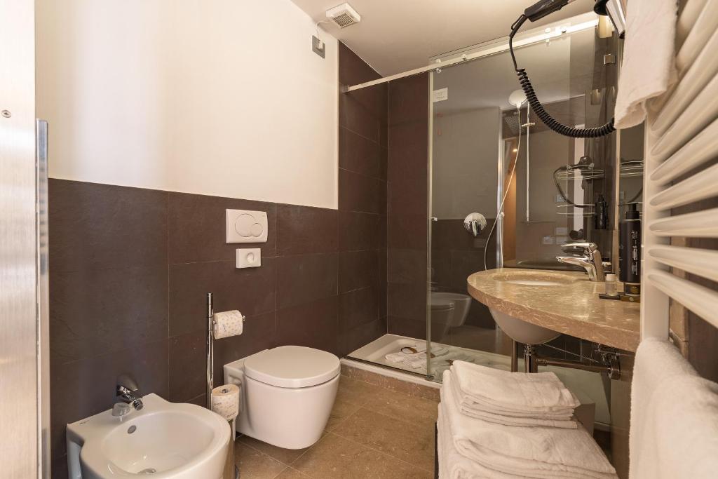 Koupelna v ubytování Hotel Pineta
