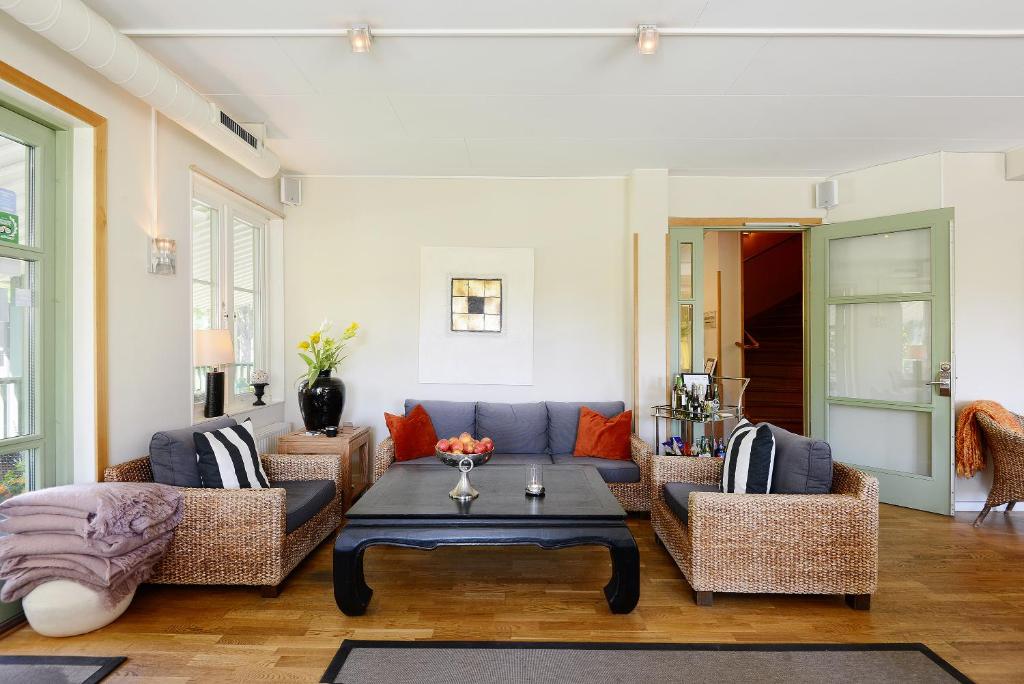 Maude´s Hotel Enskede Stockholm - Resim 16