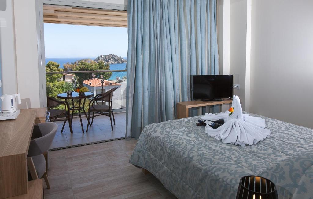 Paradise Lost Hotel-Apartments - 1