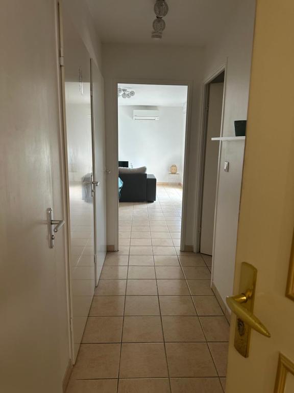 Fotografie z fotogalerie ubytování Appartement moderne en résidence avec piscine v destinaci Meze
