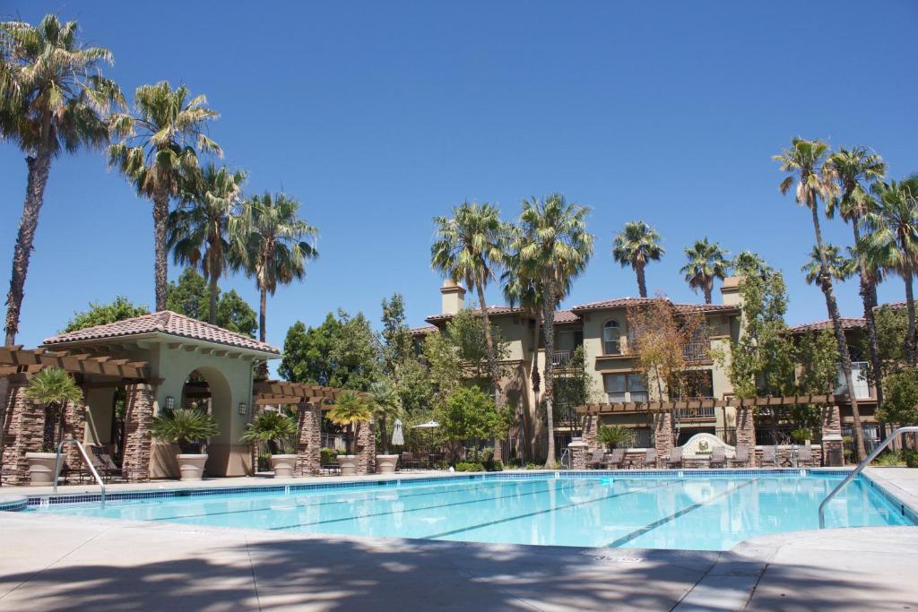 Luxury 3 Bedroom Apartment, Santa Clarita (tarifs actualisés, 2026)