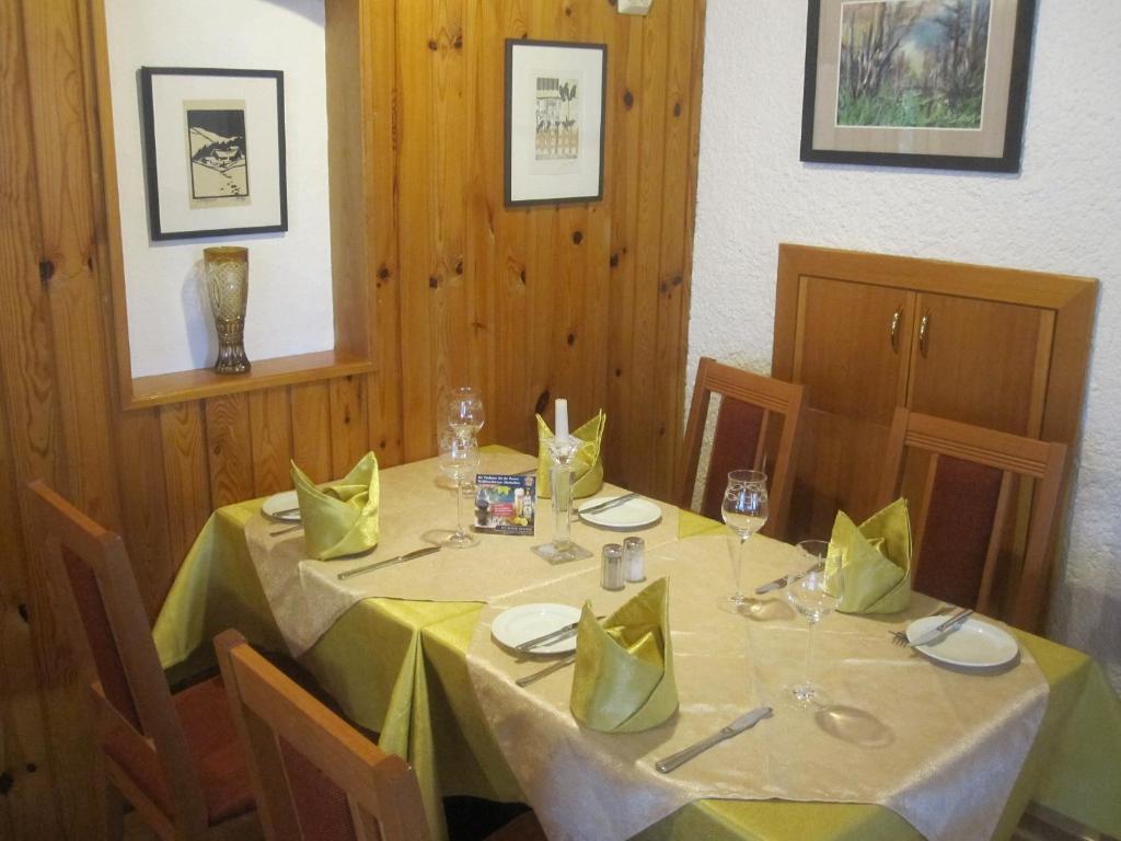 Fotografie z fotogalerie ubytování Hotel zum Friedl v destinaci Riedlhütte