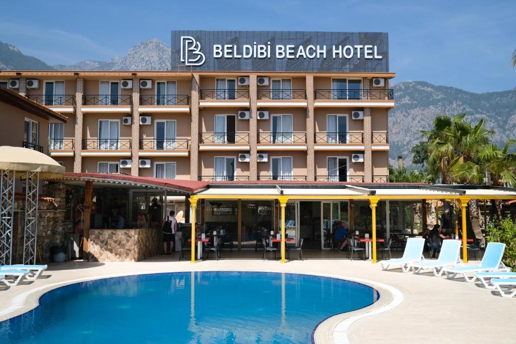 Nespecifikovaný výhled na hory nebo výhled na hory při pohledu z hotelu