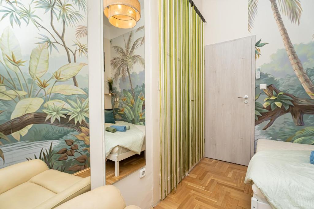 Postel nebo postele na pokoji v ubytování Acacia Hostel