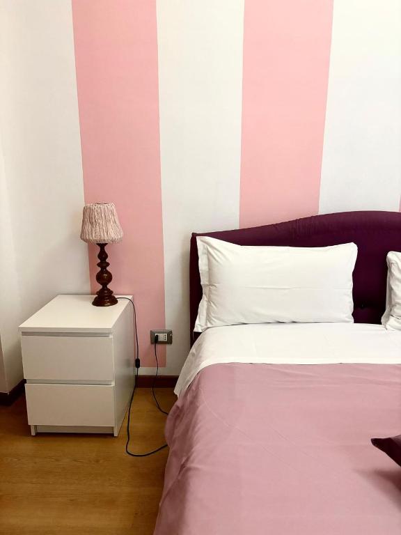 Duca's Guest House - Triple Room With Private Bathroom
