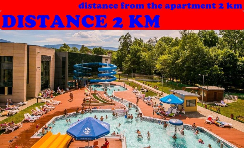 Πισίνα στο ή κοντά στο Apartament 1 przy Termach Cieplickich