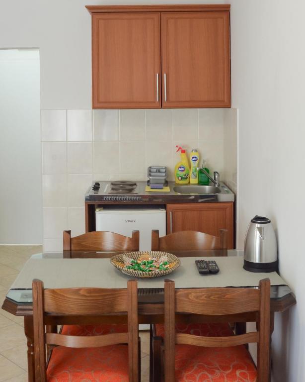 Kuchyň nebo kuchyňský kout v ubytování Zlatni Pijesak - Apartmani Čanj