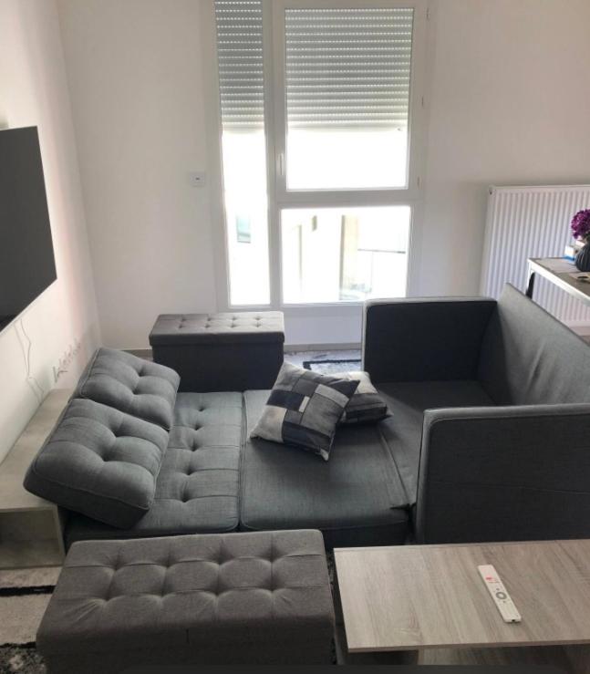 Photo de la galerie de l'établissement Colocation, à Thonon-les-Bains