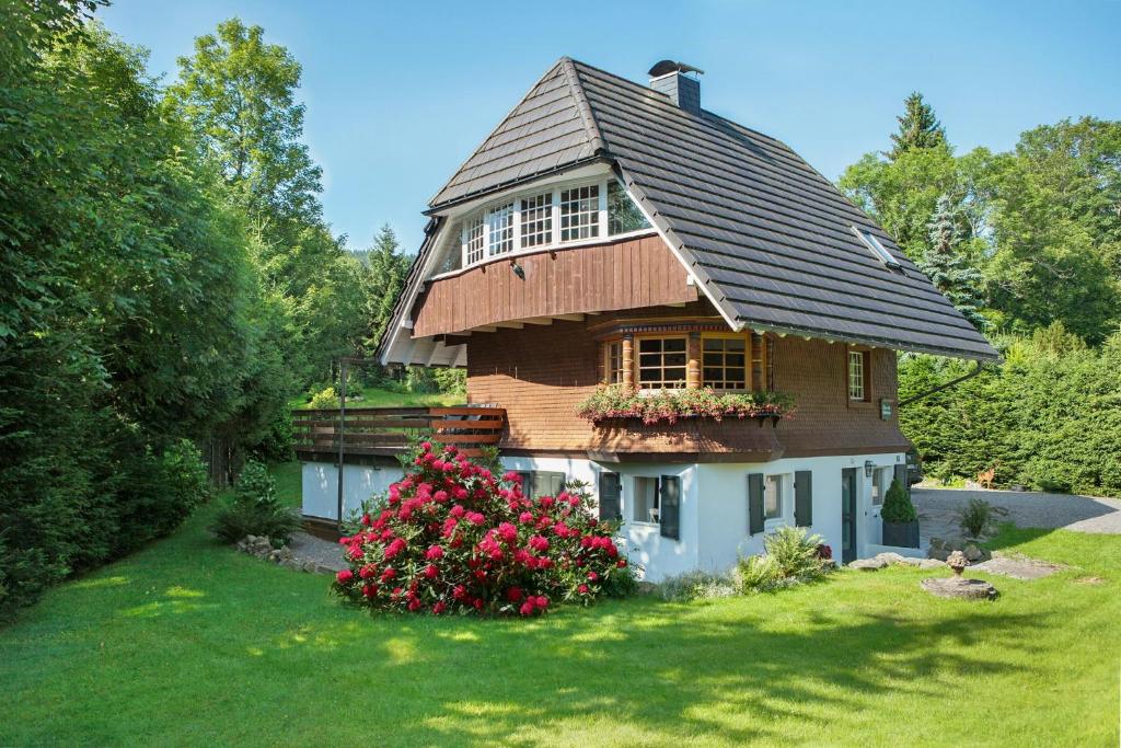 Κήπος έξω από το Chalet With Dream Garden In Black Forest