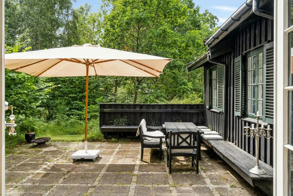 Zahrada ubytování Summer House With Large Nature Plot In Rørvig