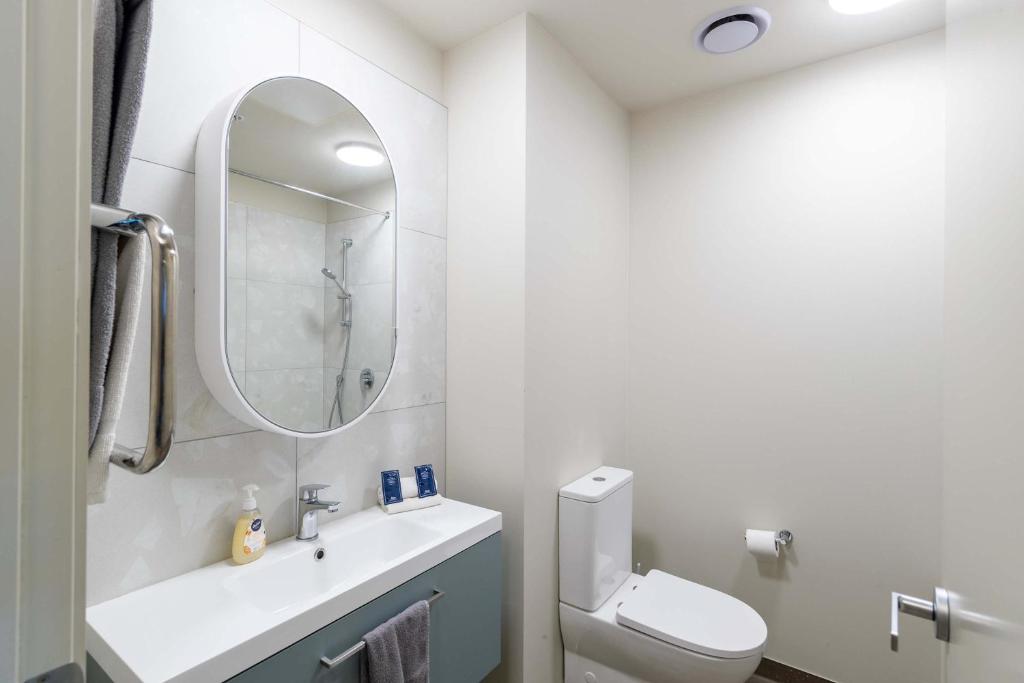 Petone Studio - Balcony Bath Tub Sleeps 2