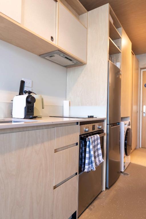 Petone Studio - Balcony Bath Tub Sleeps 2 - Resim 18