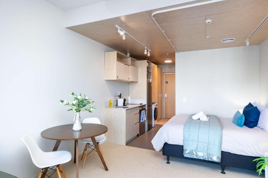 Petone Studio - Balcony Bath Tub Sleeps 2 - Resim 16