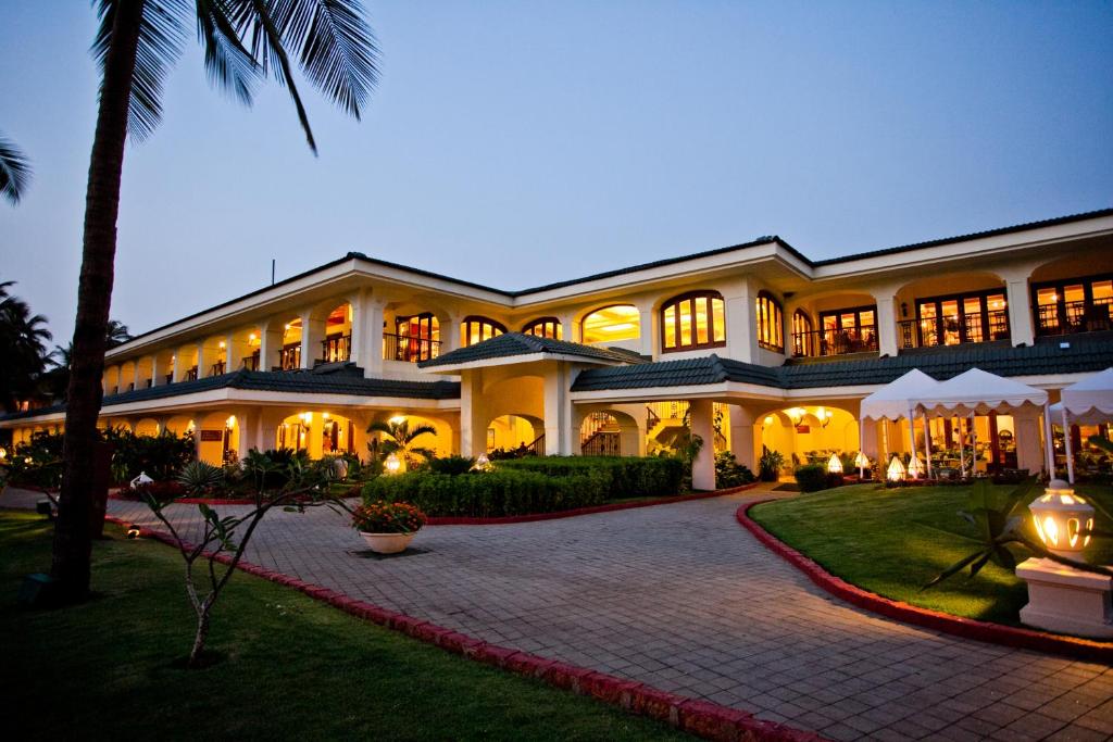 Resorts That Give You Free Food