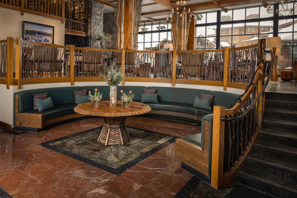 Fotografie z fotogalerie ubytování The Lodge at Spruce Peak, a Destination by Hyatt Residence v destinaci Stowe