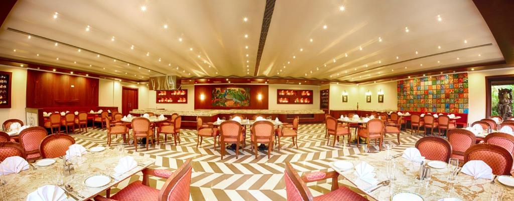 Restaurace v ubytování Regency Lagoon Resort