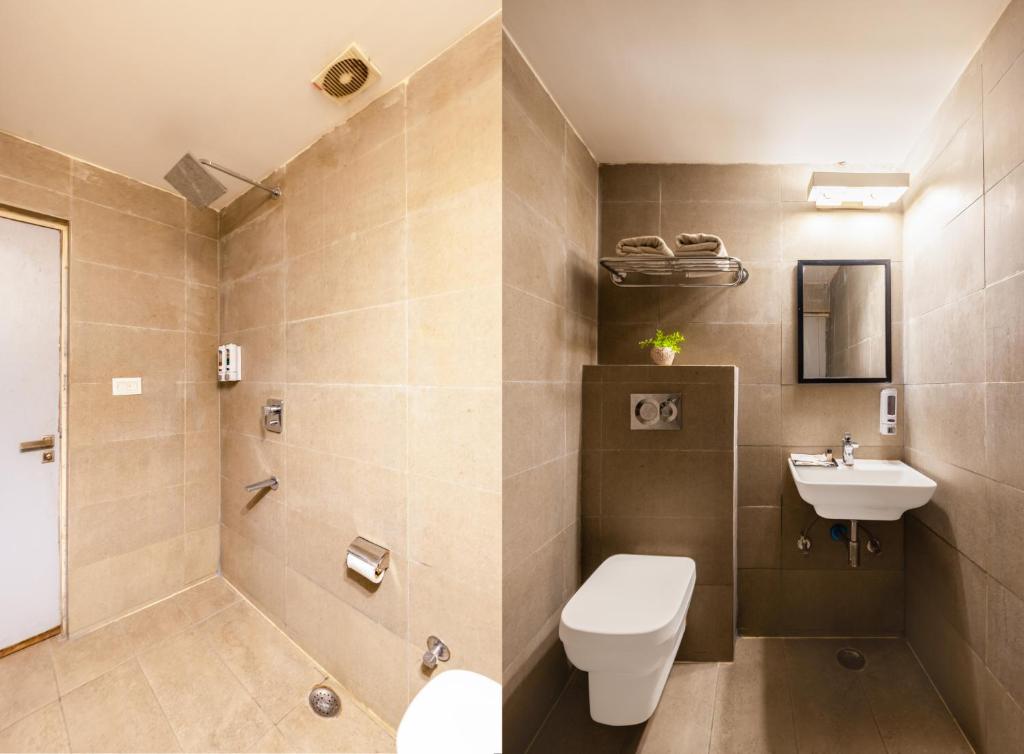 Koupelna v ubytování Hotel Jageer Palace Near Mayapuri Metro Station