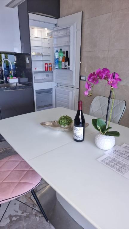 Nápoje v ubytovaní Luxury Beachfront Villa Carlisa