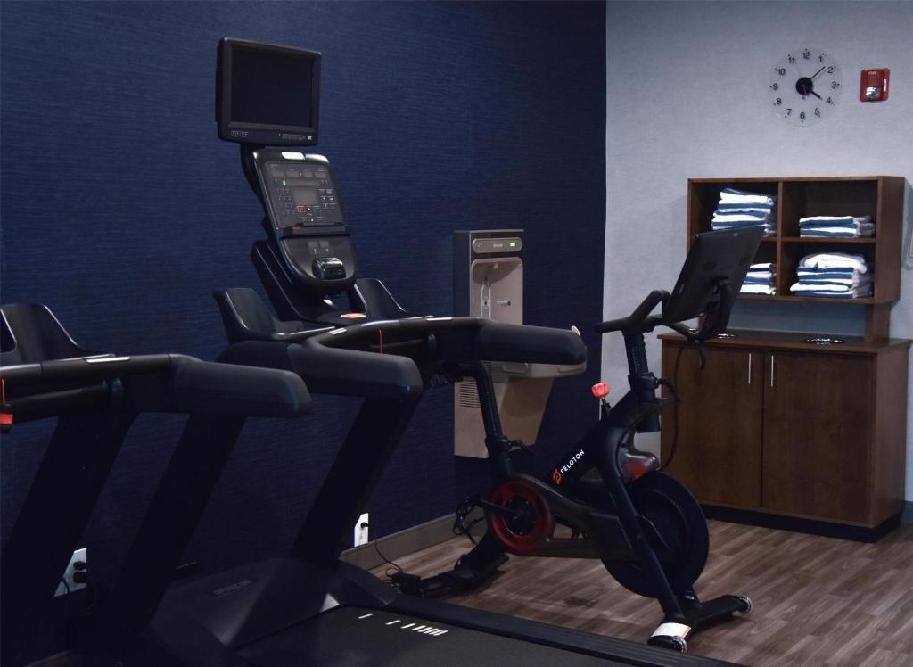 Hampton Inn Frankfort photo
