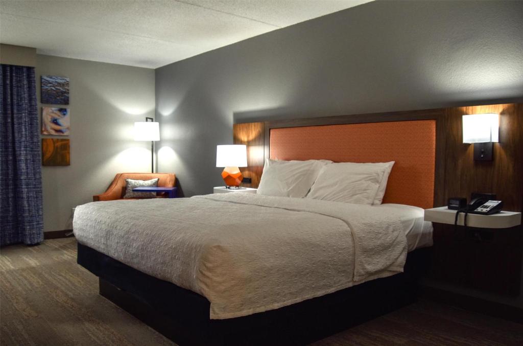 Hampton Inn Frankfort photo