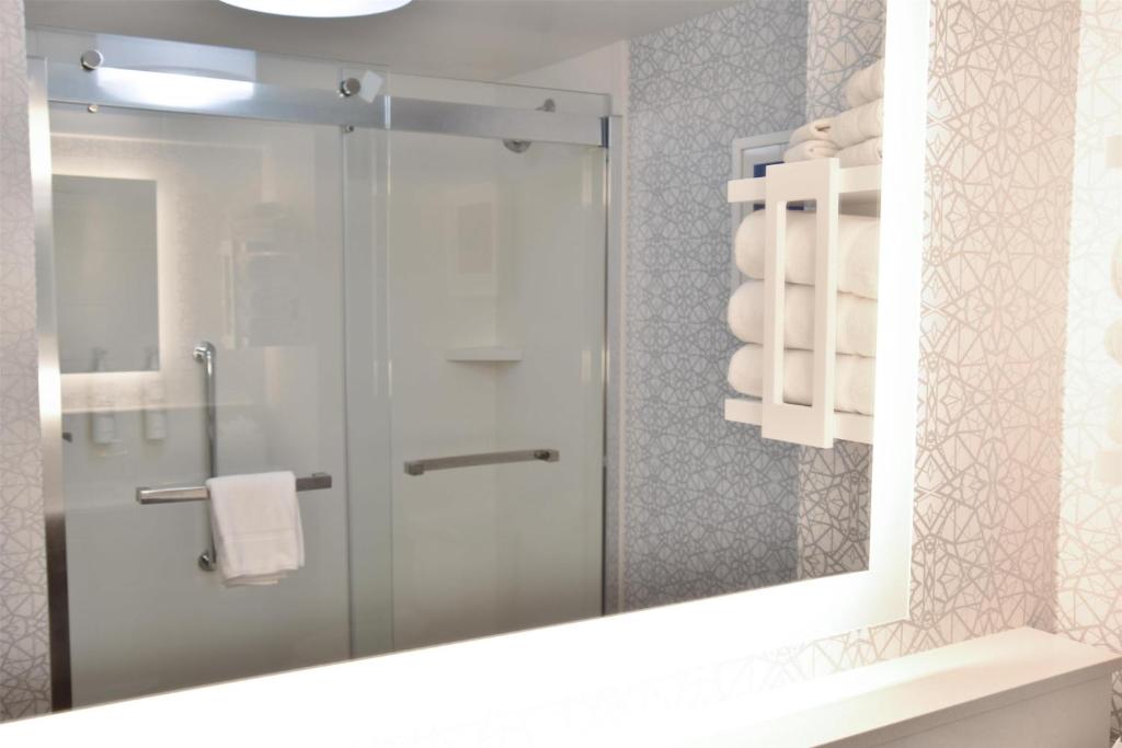 Hampton Inn Frankfort photo