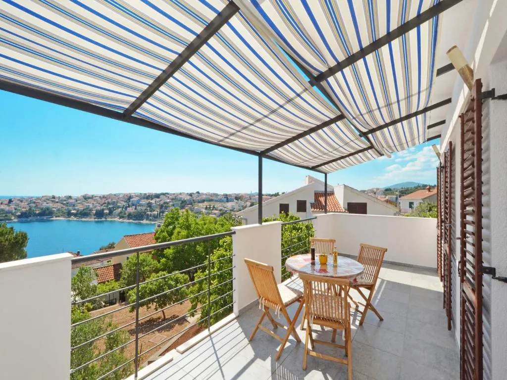 Sea View Apartment, Trogir, Croaţia