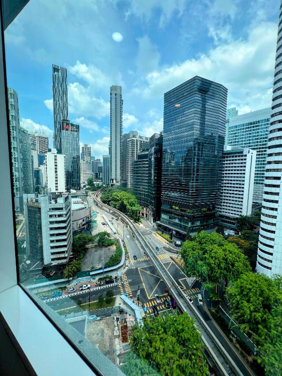 吉隆坡Vortex klcc near area的从城市的窗户欣赏到城市美景