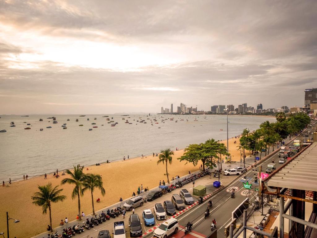 Cloudotel Walking Street Pattaya - Resim 11