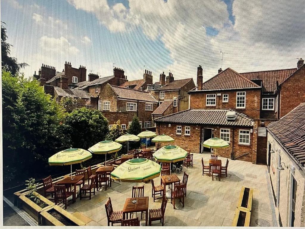 The Gillygate Inn - Resim 6