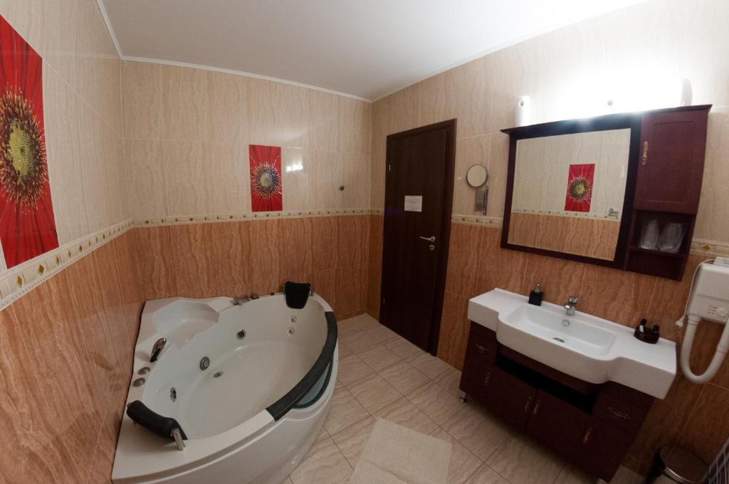 Koupelna v ubytování Hotel Boutique Shine