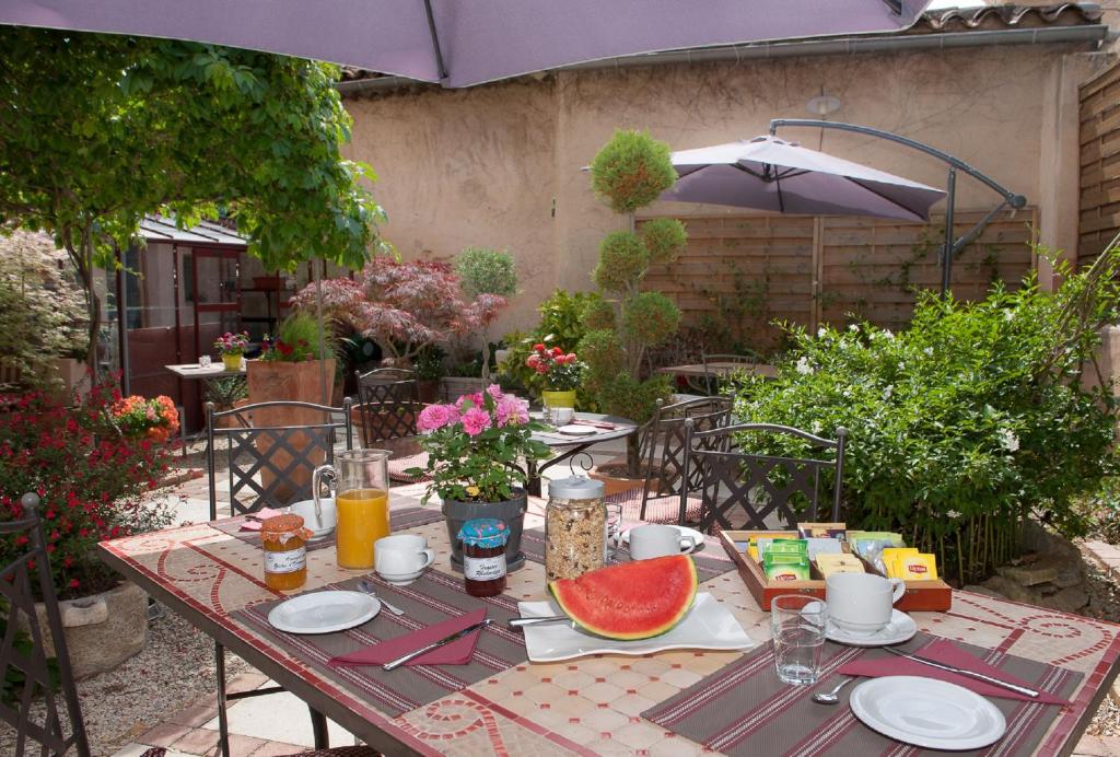 Nápoje v ubytování Hotel Sainte Anne - Apt