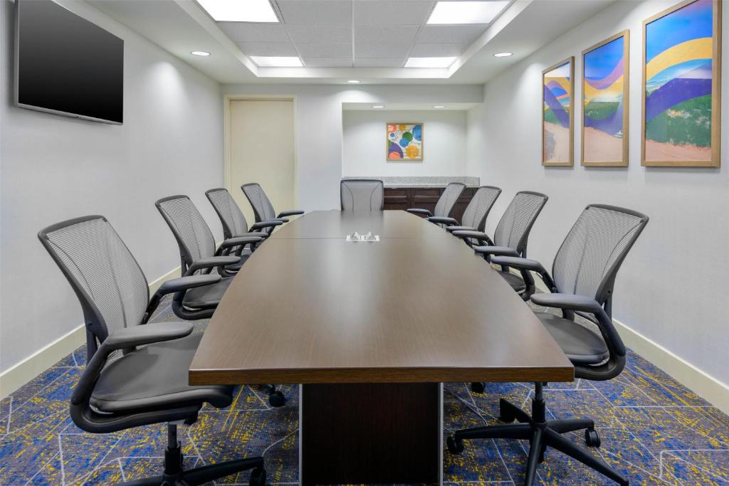 Hampton Inn & Suites Pensacola/Gulf Breeze photo