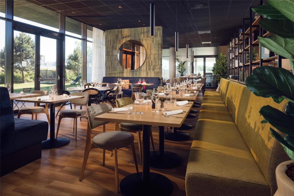 Restaurace v ubytování Hilton Garden Inn Leiden