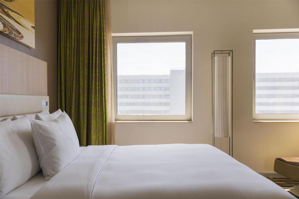 Hilton Frankfurt Airport - Resim 39