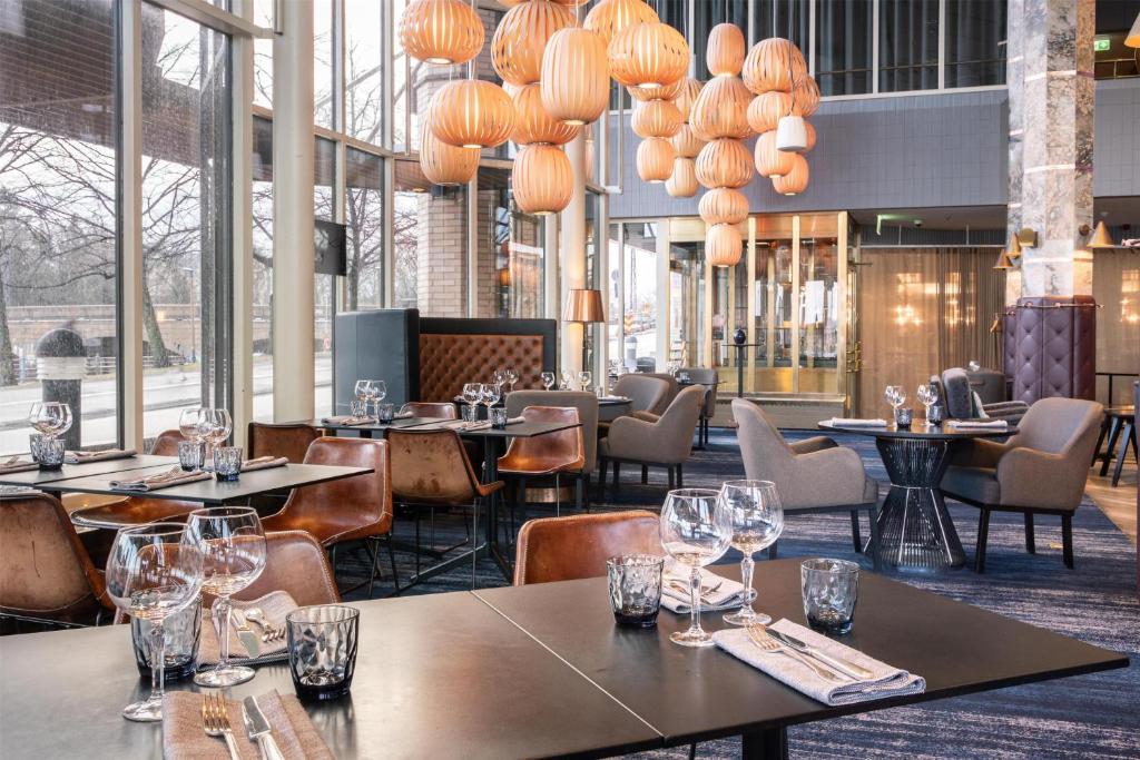 Restaurace v ubytování Hilton Helsinki Strand