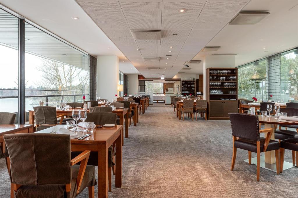 Restaurace v ubytování Hilton Helsinki Kalastajatorppa