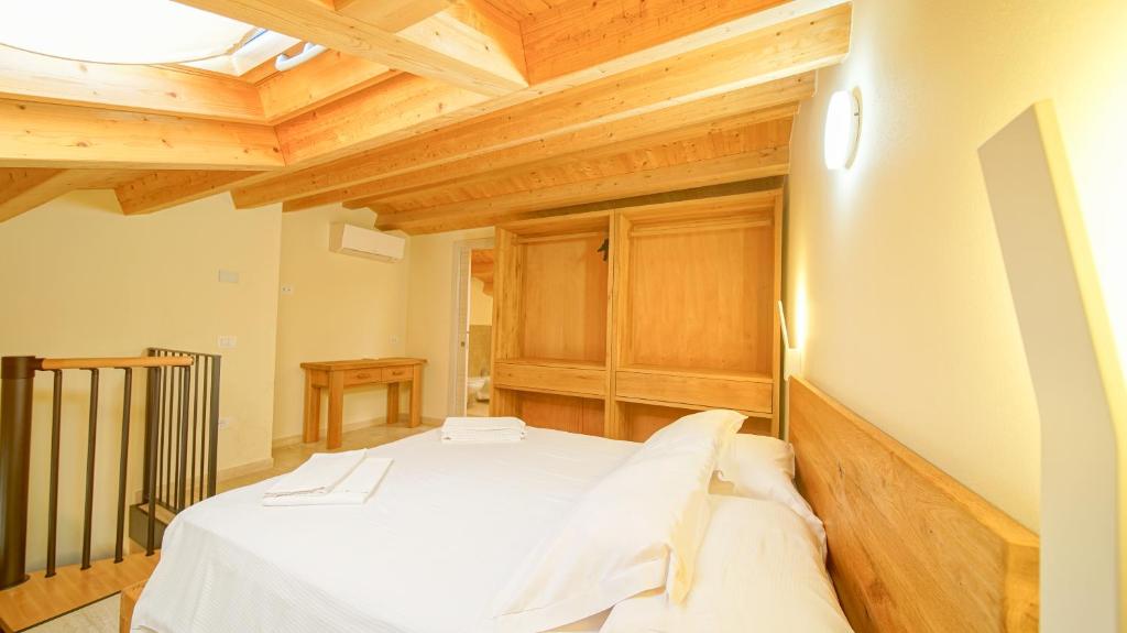 Postel nebo postele na pokoji v ubytování Destiny Home & rooms Soave