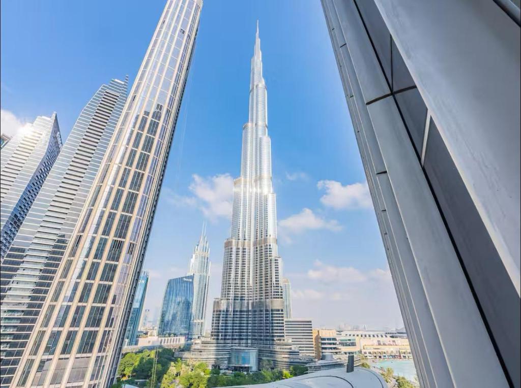 Una vista general de Dubái o una vista desde la ciudad tomada desde la habitación en casa particular
