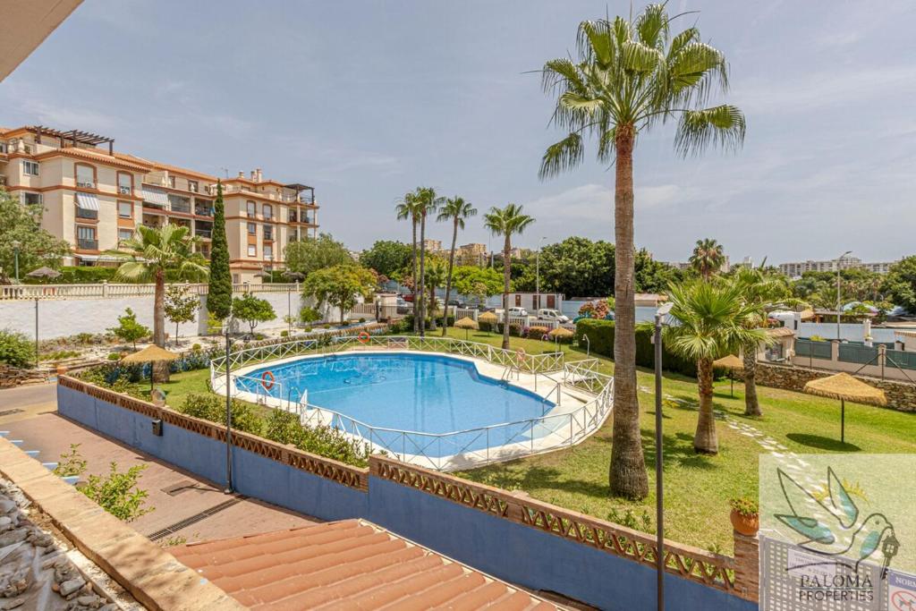 Wonderful Apt 2 BDR with pool and private parking