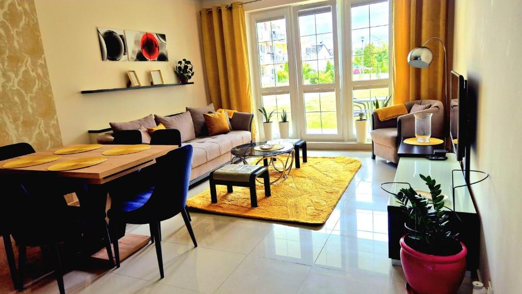 Χώρος καθιστικού στο Levilena apartament Osiedle Bałtyk